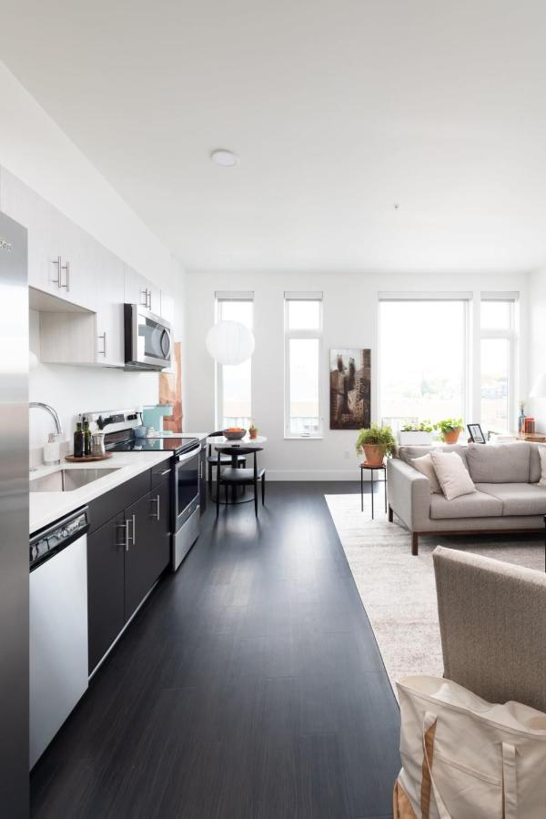 Modern 1Br Apt With Skywalk To Fiserv, Rooftop, And Parking מילווקי מראה חיצוני תמונה